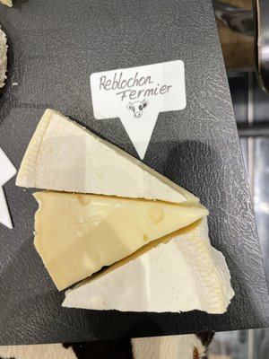 Fromagerie Pierre Gay by null