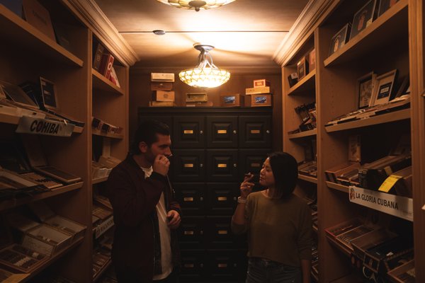 Redhead Piano Bar by null