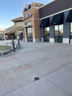 Freehold Raceway Mall by null