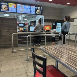 Carl's Jr