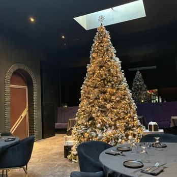 Sampa - Indoors - Asian Fusion Near Me - Los Angeles, California