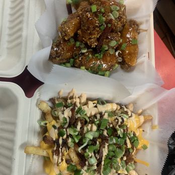 Stella Blues - Korean Fried Chicken & Cheese Fries - Korean Near Me - Saint Louis, Missouri