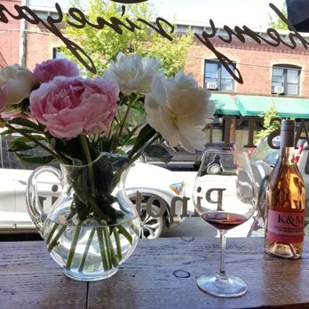 K & M Wines - Gorgeous peonies and rose - Wine Bars Near Me - Carlton, Oregon K & M Wines - Gorgeous peonies and rose - Wine Bars Near Me - Carlton, Oregon
