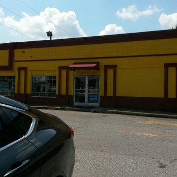 Ellis Seafood - Side entrance. - Seafood Near Me - Memphis, Tennessee