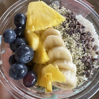 The Fern - Glacier Açaí bowl with added banana and hemp hearts - Acai Bowls Near Me - Palmer, Alaska The Fern - Glacier Açaí bowl with added banana and hemp hearts - Acai Bowls Near Me - Palmer, Alaska