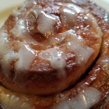 Mistral - Cinnamon bun close-up - French Near Me - Boston, Massachusetts Mistral - Cinnamon bun close-up - French Near Me - Boston, Massachusetts