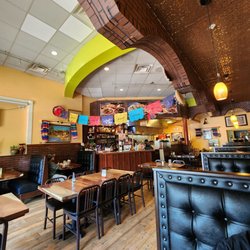 Charritos Restaurante Taqueria