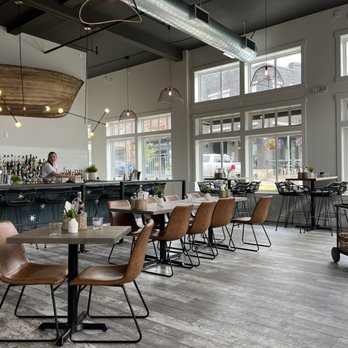 Rising Tide Tavern - the bar and dining area - American Near Me - Pacific Beach, Washington Rising Tide Tavern - the bar and dining area - American Near Me - Pacific Beach, Washington