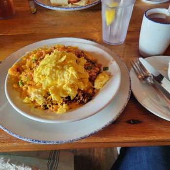 Five Oaks Farm Kitchen - Grits Suey - Breakfast & Brunch Near Me - Sevierville, Tennessee