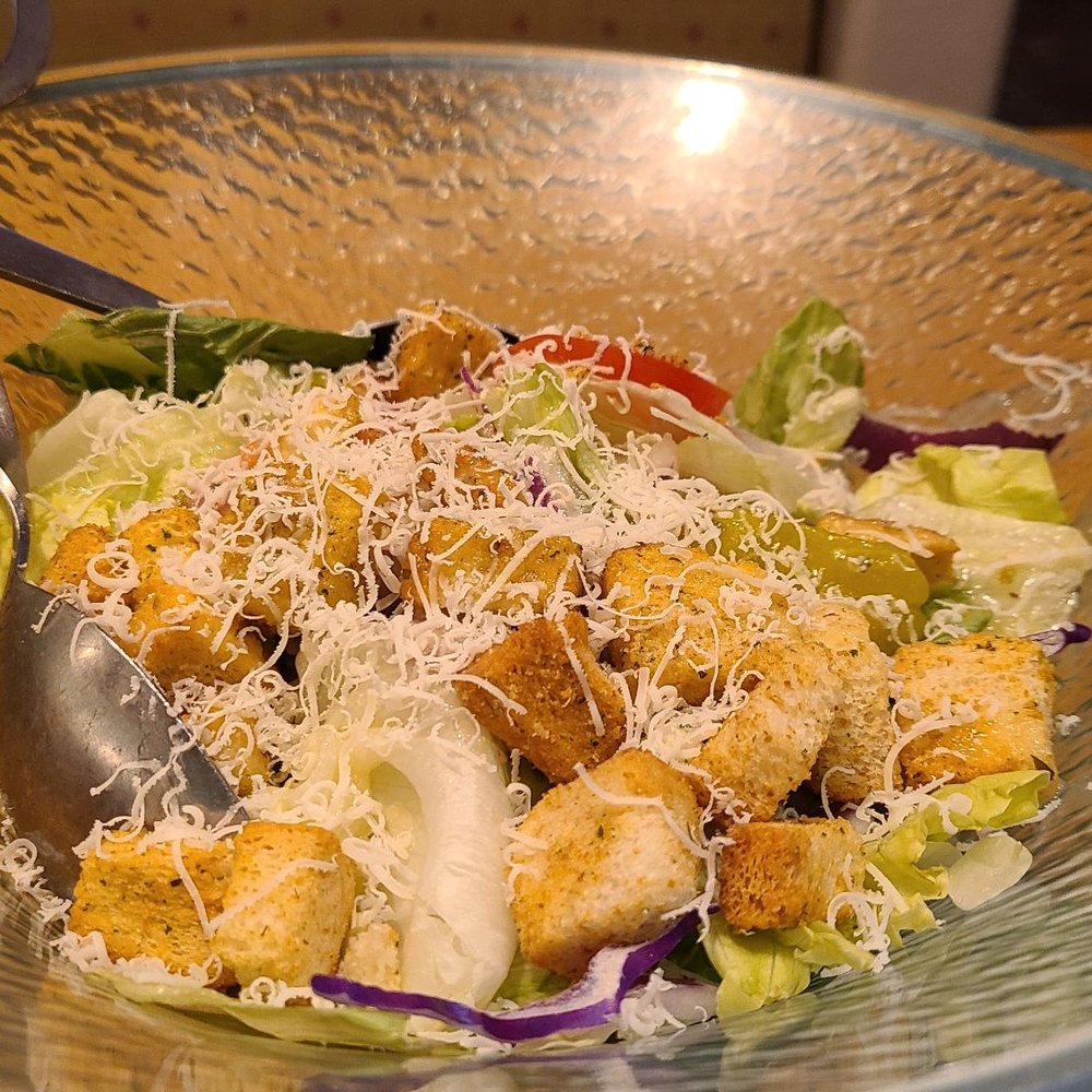 Olive Garden Italian Restaurant - Salad was very fresh - Italian Near Me - Avon, Indiana Olive Garden Italian Restaurant - Salad was very fresh - Italian Near Me - Avon, Indiana