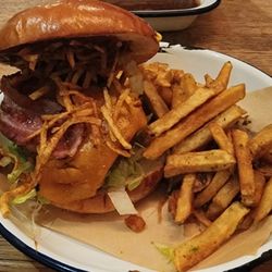 Honest Burgers Cardiff - Chili burger with rosemary chips