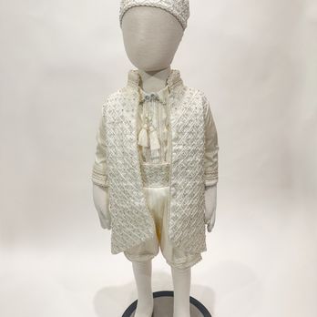 Sew True - Traje de bautizo - Formal Wear Near Me - Santa Ana, California Sew True - Traje de bautizo - Formal Wear Near Me - Santa Ana, California