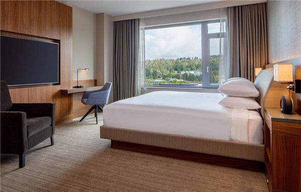 Hyatt Regency Lake Washington at Seattle's Southport by null