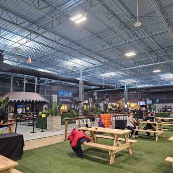 Kudos Taproom & Fieldhouse - Seating - Sports Bars Near Me - Taylor, Michigan Kudos Taproom & Fieldhouse - Seating - Sports Bars Near Me - Taylor, Michigan