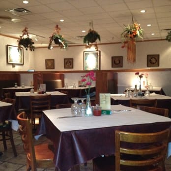 Thai Garden - Dining room. - Thai Near Me - Schaumburg, Illinois Thai Garden - Dining room. - Thai Near Me - Schaumburg, Illinois