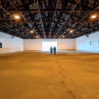 Gateway Equine - Indoor arena for examinations - Veterinarians Near Me - Penn Valley, California Gateway Equine - Indoor arena for examinations - Veterinarians Near Me - Penn Valley, California