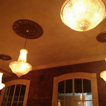 Restaurant August - Chandeliers - New American Near Me - New Orleans, Louisiana Restaurant August - Chandeliers - New American Near Me - New Orleans, Louisiana