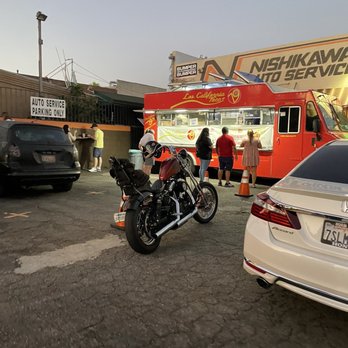 Los California Tacos - Got busy after we ordered - Food Trucks Near Me - Pasadena, California