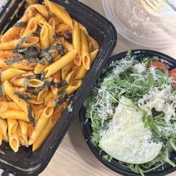 Fumo Kips Bay - Arugula Salad Penne Vodka Arugula Salad Lunch Penne Vodka Lunch - New American Near Me - New York, New York Fumo Kips Bay - Arugula Salad Penne Vodka Arugula Salad Lunch Penne Vodka Lunch - New American Near Me - New York, New York