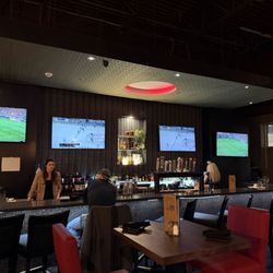 Lot 88 Steakhouse & Bar - Bar