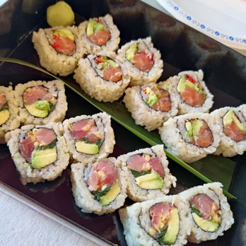 IKON Sushi - Boston Roll and Ultra Spicy Tuna Roll - Japanese Near Me - Vaughan, Ontario IKON Sushi - Boston Roll and Ultra Spicy Tuna Roll - Japanese Near Me - Vaughan, Ontario