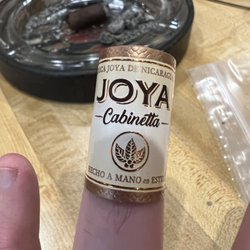 Uhle's Tobacco - They helped me find a flavor profile with a Joya Cabinetta Robusto.