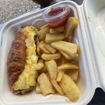 The Bagel’s Shack - Croissant breakfast sandwich with potatoes. - Food Trucks Near Me - Kihei, Hawaii The Bagel’s Shack - Croissant breakfast sandwich with potatoes. - Food Trucks Near Me - Kihei, Hawaii