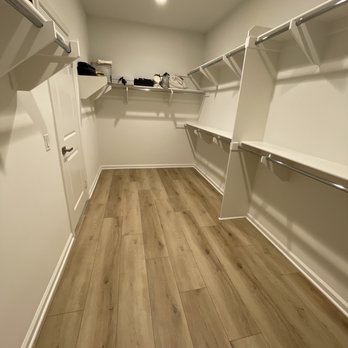 SCV Floorsmith - Closet - Flooring Near Me - Naperville, Illinois