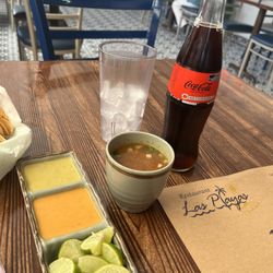 Restaurante Las Playas - Salsas and fish soup with an iced cold Cola