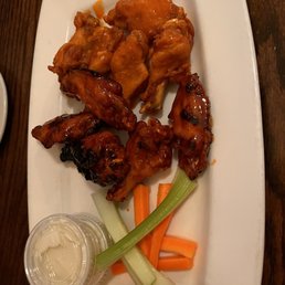 Medium wings