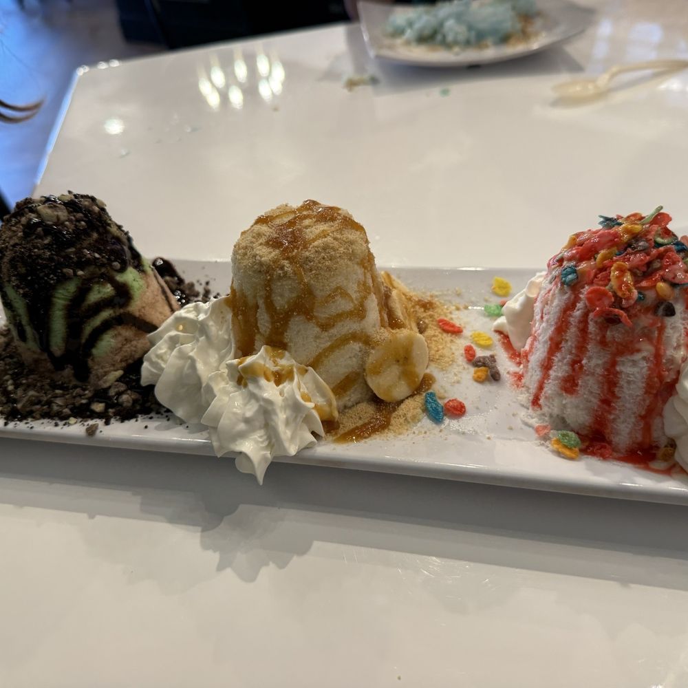 Vampire Penguin - Mint, banana cream pie, Aba Daba Do! - Ice Cream & Frozen Yogurt Near Me - Palm Beach Gardens, Florida Vampire Penguin - Mint, banana cream pie, Aba Daba Do! - Ice Cream & Frozen Yogurt Near Me - Palm Beach Gardens, Florida