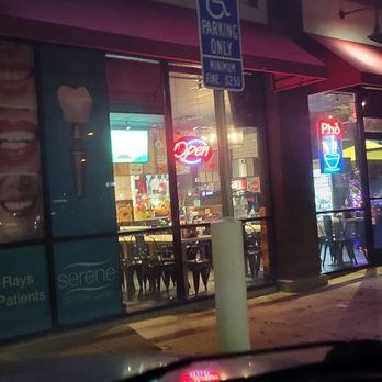 Saigon Hoa Pasteur - Vietnamese Near Me - Lakewood, California