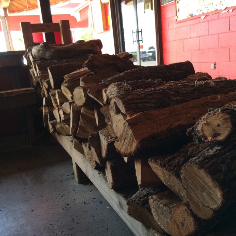 Rudy's - Just fire wood for their pit - Barbeque Near Me - Schertz, Texas Rudy's - Just fire wood for their pit - Barbeque Near Me - Schertz, Texas