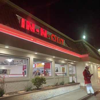 In-N-Out Burger - Burgers Near Me - Covina, California In-N-Out Burger - Burgers Near Me - Covina, California