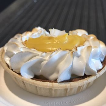 The Cupcake and Pie Co. - Passion Fruit Pie - Cupcakes Near Me - Oslo, 03 The Cupcake and Pie Co. - Passion Fruit Pie - Cupcakes Near Me - Oslo, 03