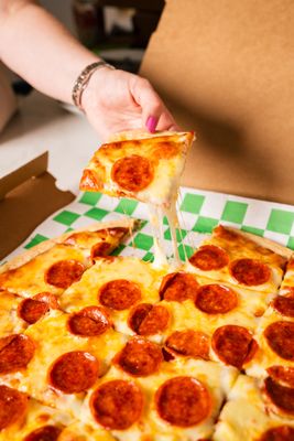 WG Pizzas by null