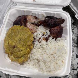 Planet Chicken - Medio Pollo a la Brasa with rice and tostones