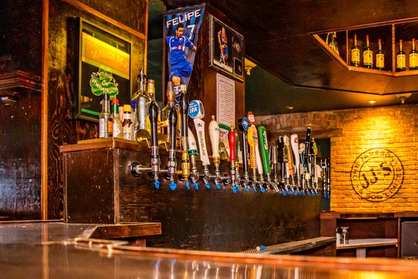 Hurley's Irish Pub by null