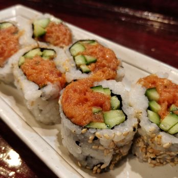 Anaba Sushi - Spicy tuna roll... It's pretty spicy... - Japanese Near Me - Glendora, California