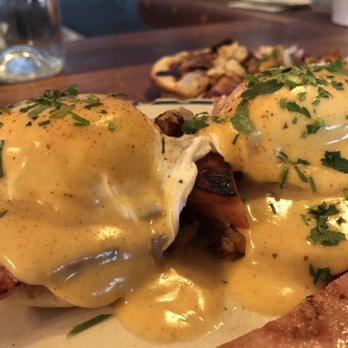 The Hideout Kitchen - Eggs benedict - New American Near Me - Lafayette, California The Hideout Kitchen - Eggs benedict - New American Near Me - Lafayette, California