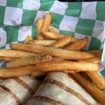 Chefs Kiss - Fries - Food Trucks Near Me - Saco, Maine