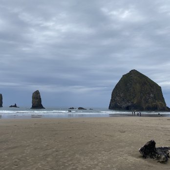 Cannon Beach - Beaches Near Me