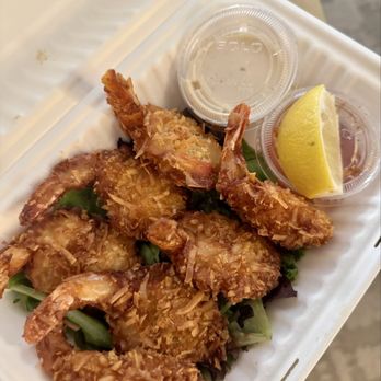 Waikiki Garlic Shack - 6pc coconut shrimp a la carte - Seafood Near Me - Honolulu, Hawaii