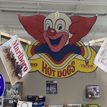 America’s Antique Mall - Antiques Near Me - Highland, Indiana America’s Antique Mall - Antiques Near Me - Highland, Indiana