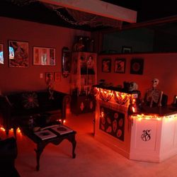 The Scarlet Veil Tattoo Parlor - All ready for Halloween