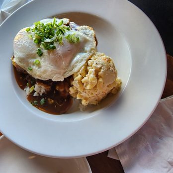 Restaurant 604 - Loco moco - Breakfast & Brunch Near Me - Honolulu, Hawaii