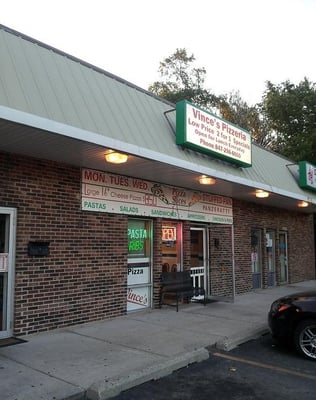 Vince's Pizza by null