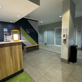 Spark by Hilton Orlando Universal Blvd - lobby - Hotels Near Me - Orlando, Florida Spark by Hilton Orlando Universal Blvd - lobby - Hotels Near Me - Orlando, Florida
