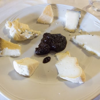 Belbo Da Bardon - Gran selezione di formaggio - Piemonte Near Me - San Marzano Oliveto, AT