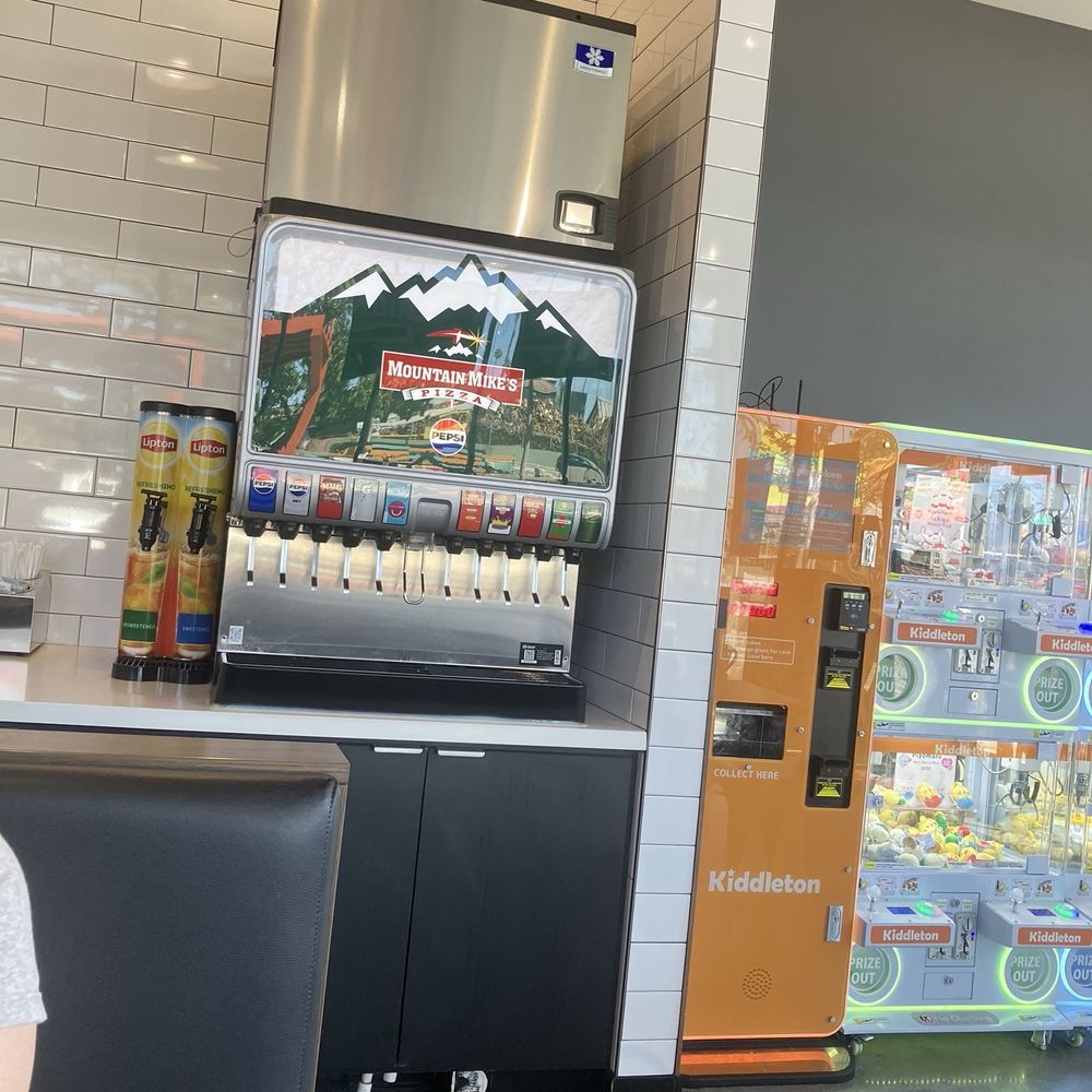 Mountain Mike's Pizza - Soda fountain - Chicken Wings Near Me - Pasadena, California